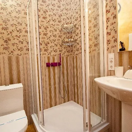 Apartment D'richelieu *