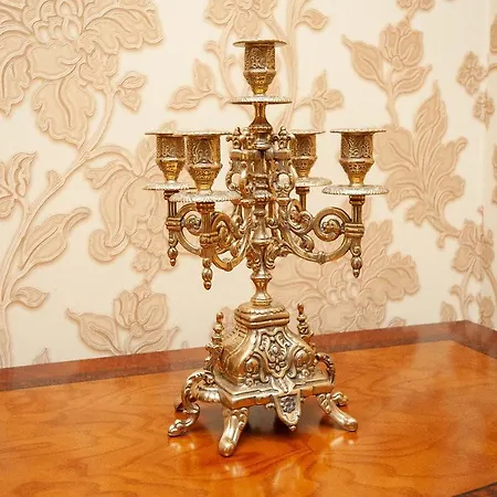 D'richelieu Apartment *