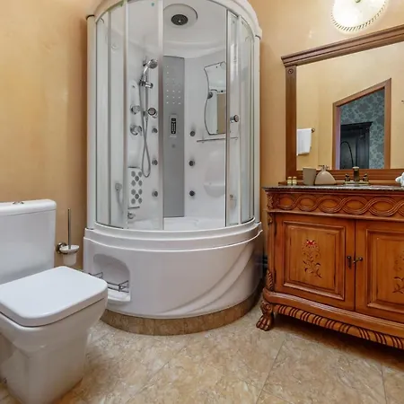 Apartment D'richelieu